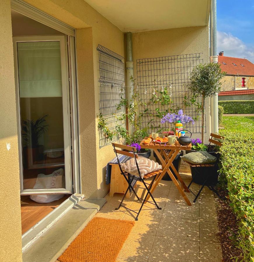 La Voulzie Appartement - Proche Centre Avec Parking Prive プロヴァン エクステリア 写真